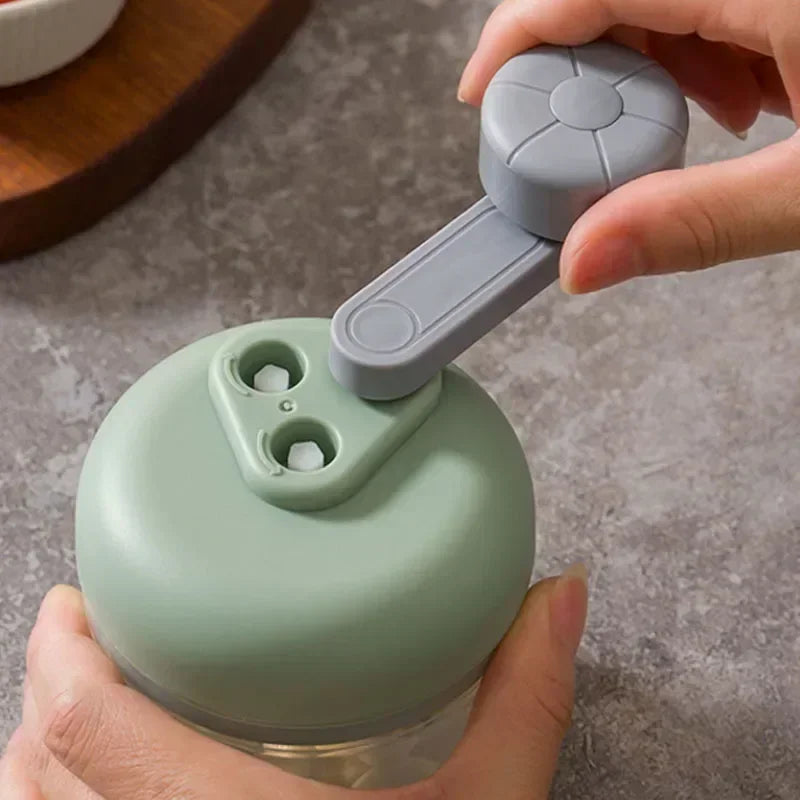 Multifunctional Vegetable Chopper Small Food Processor